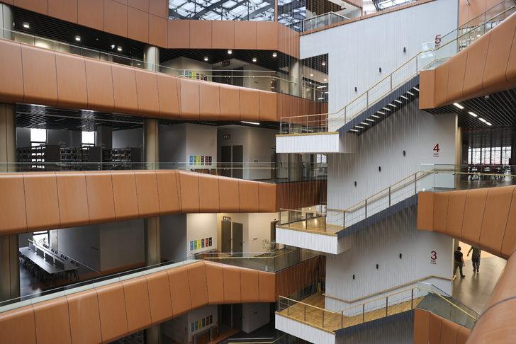İstanbul Medeniyet Üniversitesi 3 bin kişilik modern kütüphanesine kavuşuyor G4