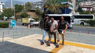 Antalya'da tefecilik yaptığı öne sürülen şüpheli tutuklandı