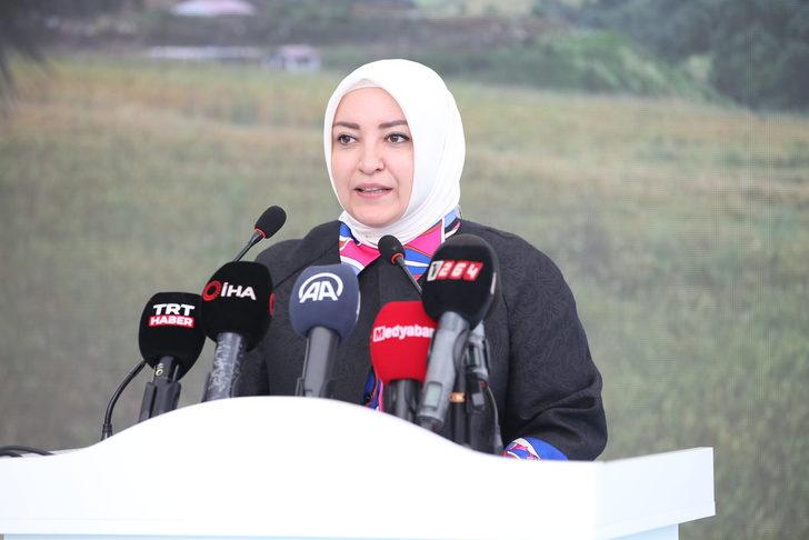 Milli Eğitim Bakanı Özer, Sakarya'da köy yaşam merkezi açılışına katıldı: G4