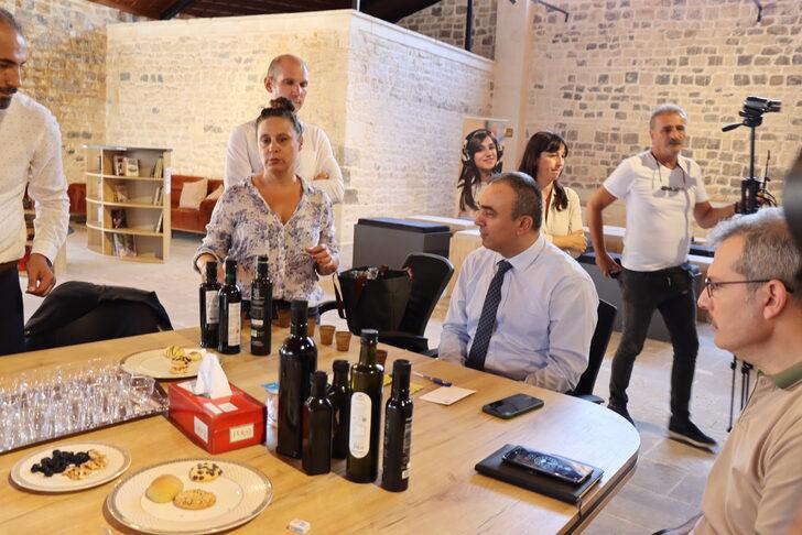 İtalya'dan gelen uzmanlar Kilis'te zeytinyağı üreticilerine eğitim verildi G4