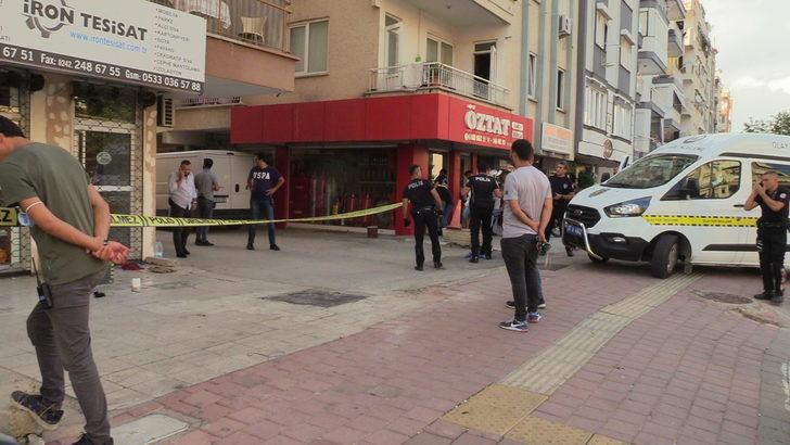 Antalya'da ihbara giden 2 polis memuru silahla yaralandı G3
