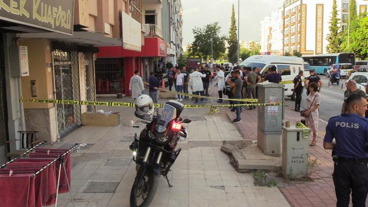Antalya'da ihbara giden 2 polis memuru silahla yaralandı G5