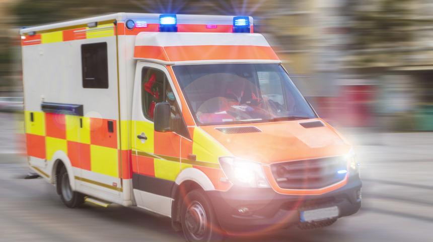 Son dakika: Almanya'da eğlence parkında feci kaza! Hız trenleri çarpıştı... Yaralılar var