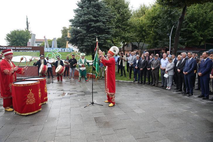 Milli Eğitim Bakanı Özer, Sakarya'da belediye ile iş birliği protokolü imzaladı G4