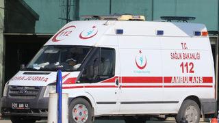 Pamuk tarlasında tarım ilacından zehirlendiler