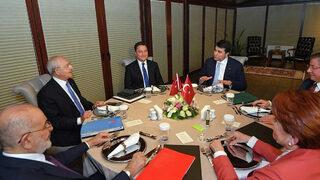 DP Genel Başkanı Uysal'dan siyaset gündemini hareketlendirecek açıklama: Adayın...