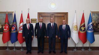 Emekli Astsubaylar Derneğinden Milli Savunma Bakanı Akar'a ziyaret