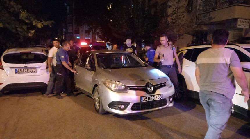 Manisa’da polisi görünce silah ve uyuşturucuyu atarak kaçan şüpheli yakalandı