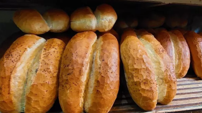 Çöpe atmayın!  Bayat ekmek nasıl yumuşatılır? Bayat ekmekler nasıl değerlendirilir?