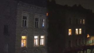 İlişki esnasında çıkardıkları sesler tüm mahallede yankılandı! Komşusu o anları çekince sosyal medyada gündem oldu: Alkışlamak için bekliyorum