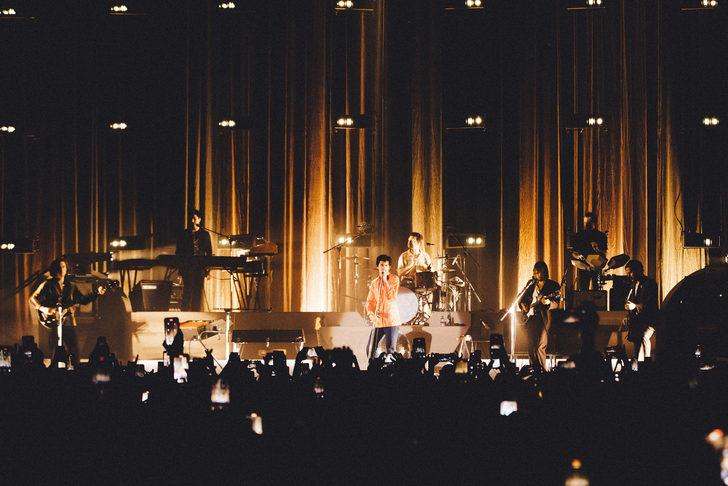 Dünyaca ünlü İngiliz grup Arctic Monkeys, İstanbul'da hayranlarıyla buluştu G4