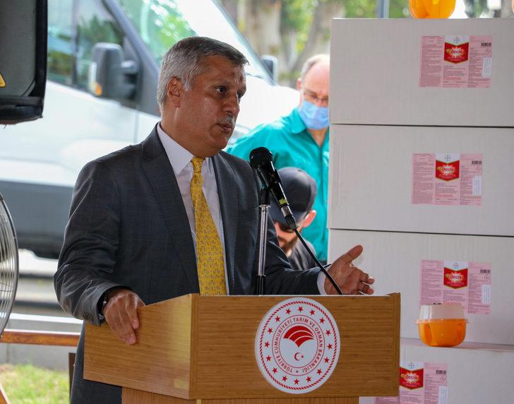 Adana'da üreticilere Akdeniz meyve sineğine karşı tuzak dağıtıldı G2