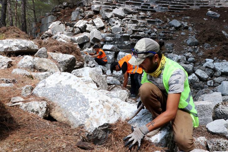 Kadyanda Antik Kenti'ndeki eserler gün yüzüne çıkarılıyor G4