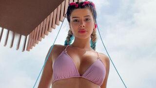 Fenomen Merve Yalçın iddialı pozlarıyla sosyal medyayı salladı