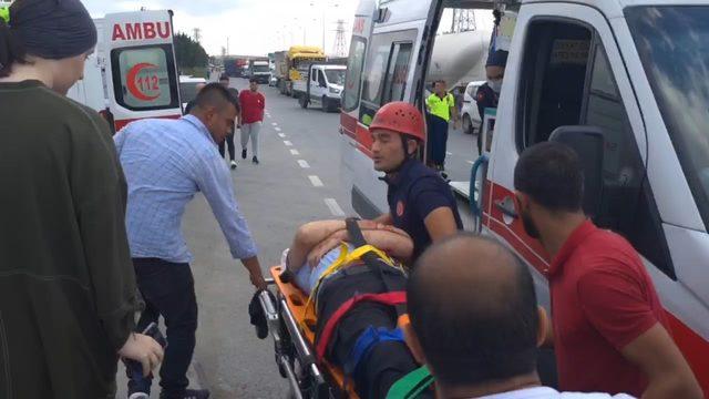  Arnavutköy'de kamyondaki demirler İETT otobüsüne düştü; Çok sayıda yaralı var (1) - Genel - İstanbul - 