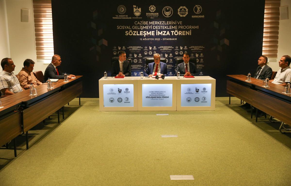 Eğil'de elektrikli tekne kullanımı ile "Dom" kadınların istihdamı i&ccedil;in protokol imzalandı