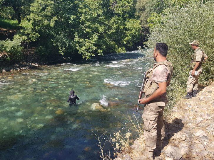 Müküs Çayı'nda kaybolan hemşireyi dalgıç polisler arıyor G2
