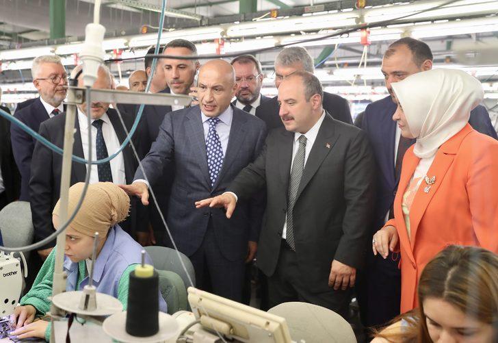 Bakan Varank, Sakarya'da Toplu Açılış ve İmza Töreni'nde konuştu: (2) G1