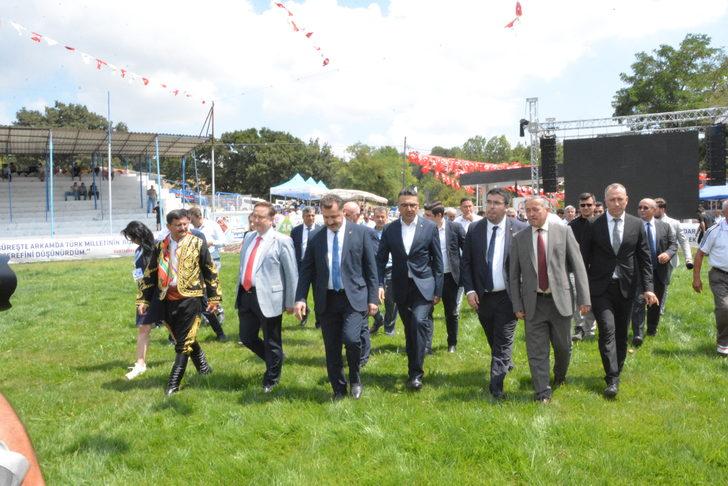 62. Geleneksel Kurtdereli Yağlı Güreşleri başladı G4