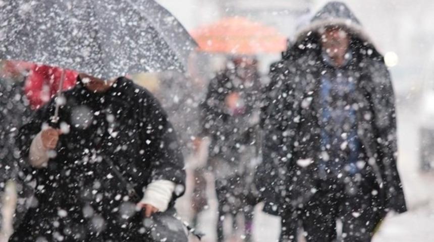 Marmara ve Ege i&ccedil;in Meteoroloji&rsquo;den fırtına ile yağış uyarısı