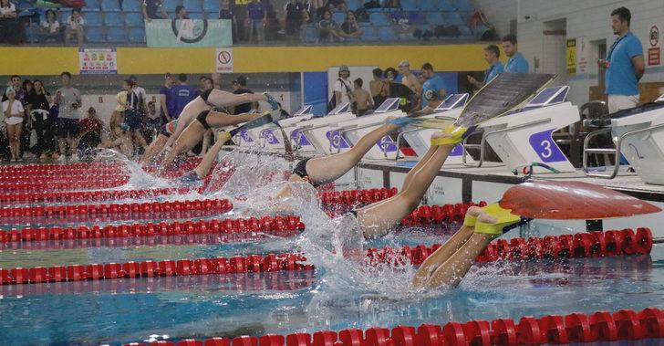 Paletli Yüzme Kulüplerarası Türkiye Şampiyonası, Kayseri'de başladı G4