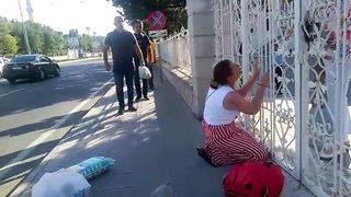 Kucağındaki 9 aylık çocuğu kaçırıldı! Gözyaşlarıyla yardım istedi