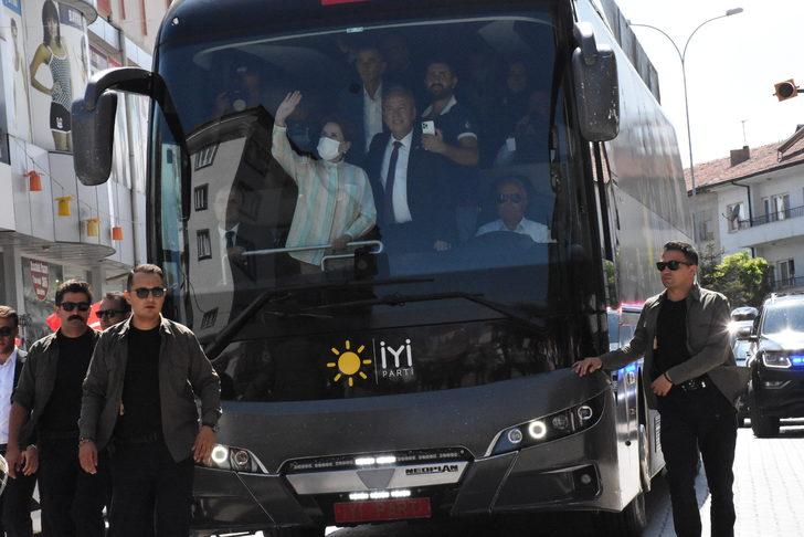 İYİ Parti Genel Başkanı Akşener, Aksaray'ın ilçelerinde esnafı ziyaret etti G2