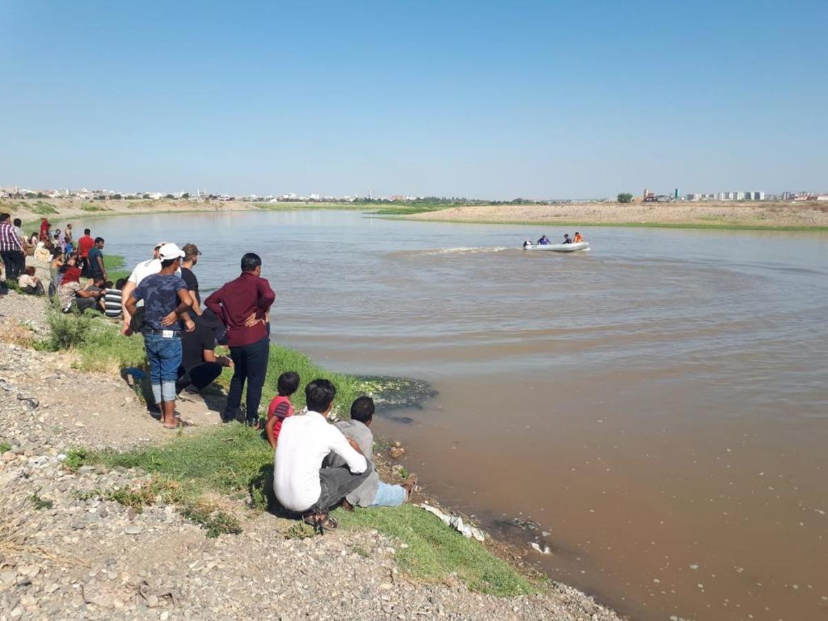 Diyarbakır'da serinlemek i&ccedil;in Dicle Nehri'ne giren 2 kardeş boğuldu