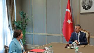 Cumhurbaşkanı Yardımcısı Oktay, Türkiye Noterler Birliği Başkanı Çağlayan'ı kabul etti