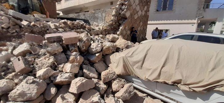 Mardin'de çöken istinat duvarı 3 araca zarar verdi G2