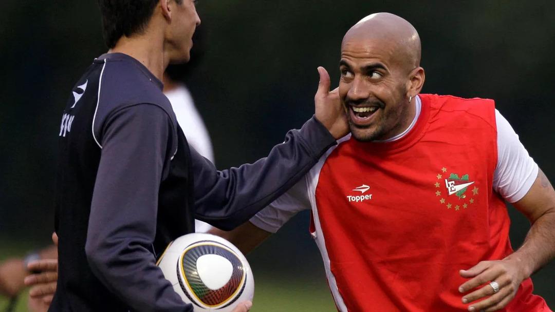 Son dakika: "Bunun adı şike!" Arjantin'de ma&ccedil; sonunda olay &ccedil;ıktı! Estudiantes Başkan Yardımcısı Juan Sebastian Veron, hakeme saldırdı...