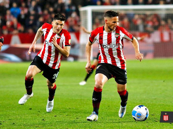 Son dakika: "Bunun adı şike!" Arjantin'de maç sonunda olay çıktı! Estudiantes Başkan Yardımcısı Juan Sebastian Veron, hakeme saldırdı... G4