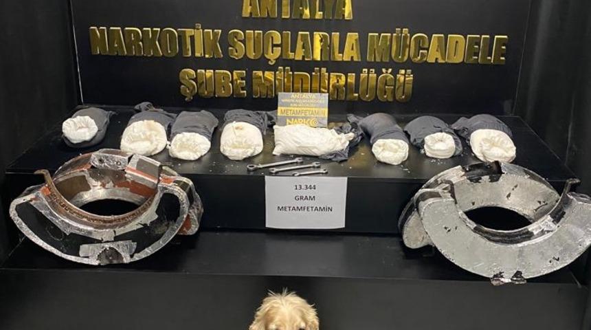 Antalya'da uyuşturucu operasyonunda 5 kişi yakalandı