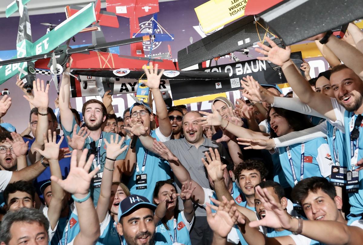 Sanayi ve Teknoloji Bakanı Varank, Afyonkarahisar'da konuştu: