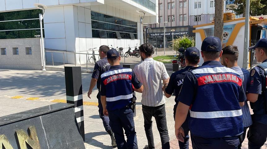 Adıyaman'da uyuşturucu operasyonunda 5 şüpheli yakalandı