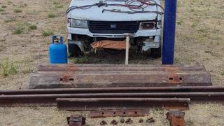 Akılalmaz hırsızlık! 250 bin liralık tren raylarını çaldılar