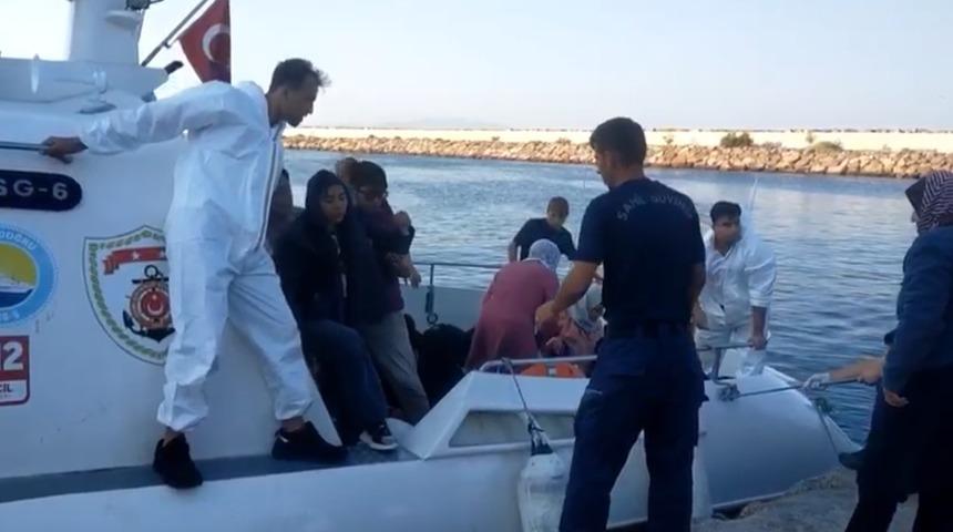 Çanakkale açıklarında geri itilen 17 düzensiz göçmen kurtarıldı