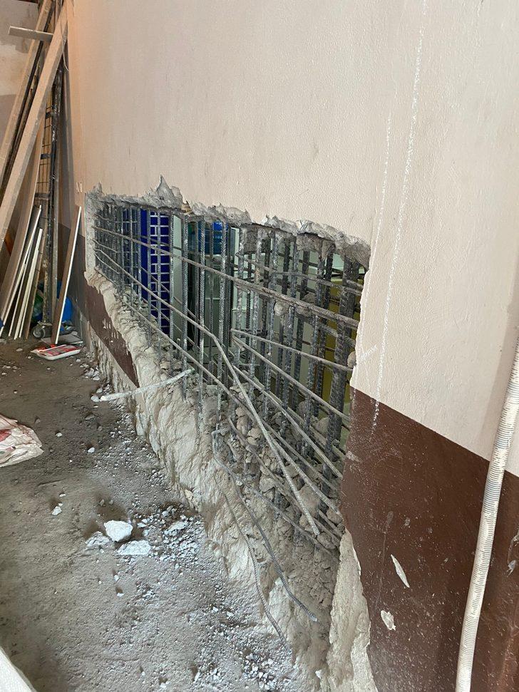 Sakarya'da taşıyıcı sistemi tahrip edilen bina mühürlendi G3