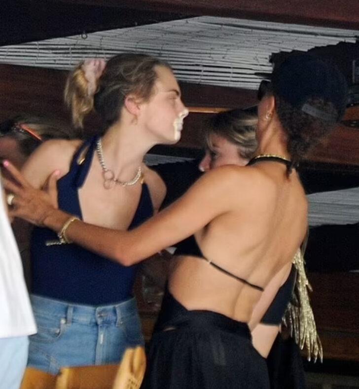 Teknede parti yaptı! Ünlülerin çılgın eğlencesi G5