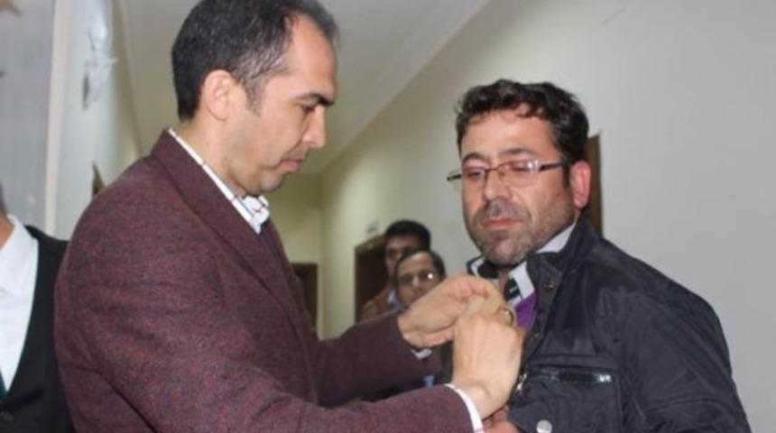 Ekinözü'nde MHP'den istifa eden üye AK Parti'ye geçti