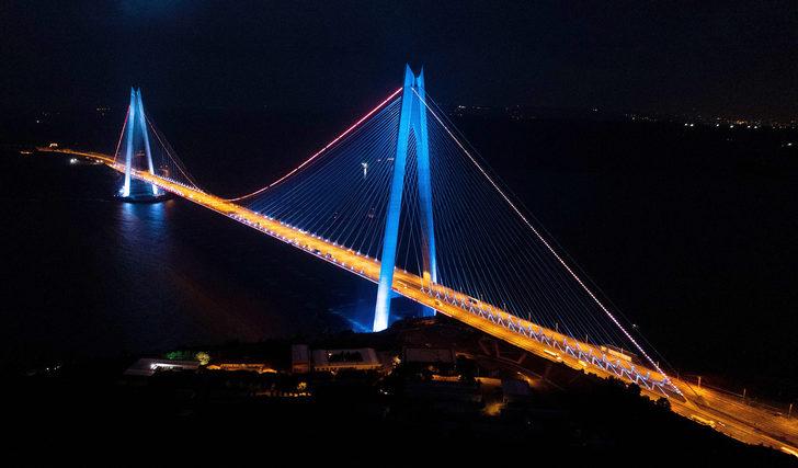 Yavuz Sultan Selim Köprüsü, İTÜ renklerine boyandı G1