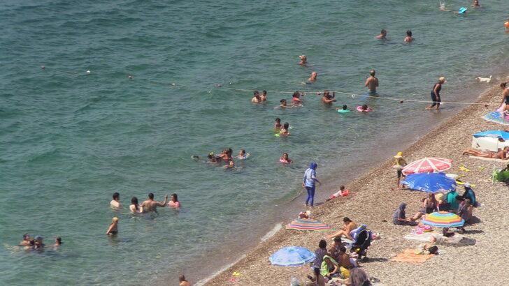 Antalya sahillerinde yoğunluk yaşanıyor G3