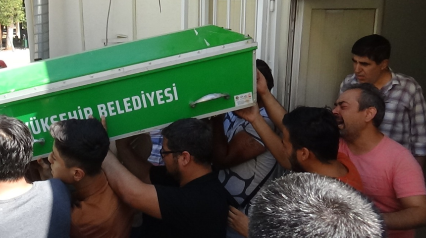 8 yaşındaki Muhammet'in feci ölümü! Kanlar içinde yere yığıldı, yürek yakan feryat