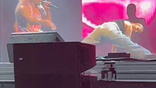 Binlerce kişinin izlediği konserde sahneye çıktı! Hamile kadının bir anda twerk yaptığı anlar sosyal medyada çok konuşuldu