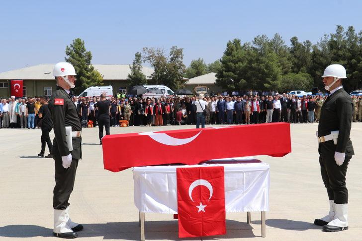 Şehit Piyade Teğmen Ömer Bağra için Siirt'te tören düzenlendi G4