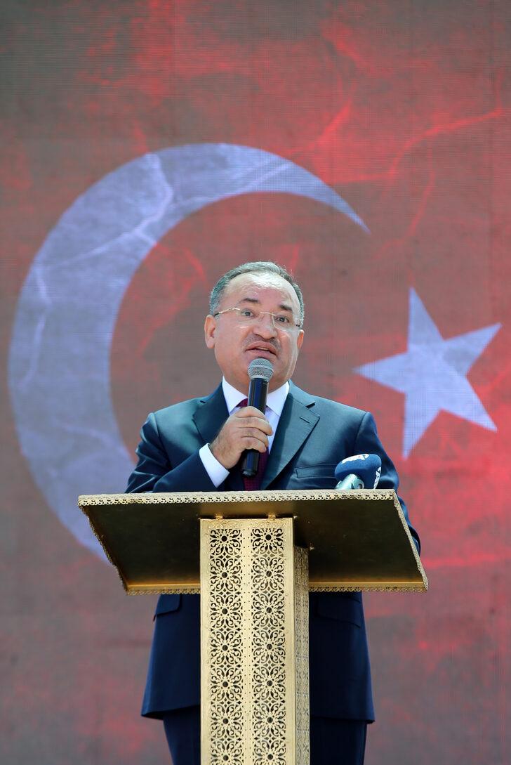 Adalet Bakanı Bozdağ, Akdağmadeni'ndeki toplu açılış töreninde konuştu: (1) G5