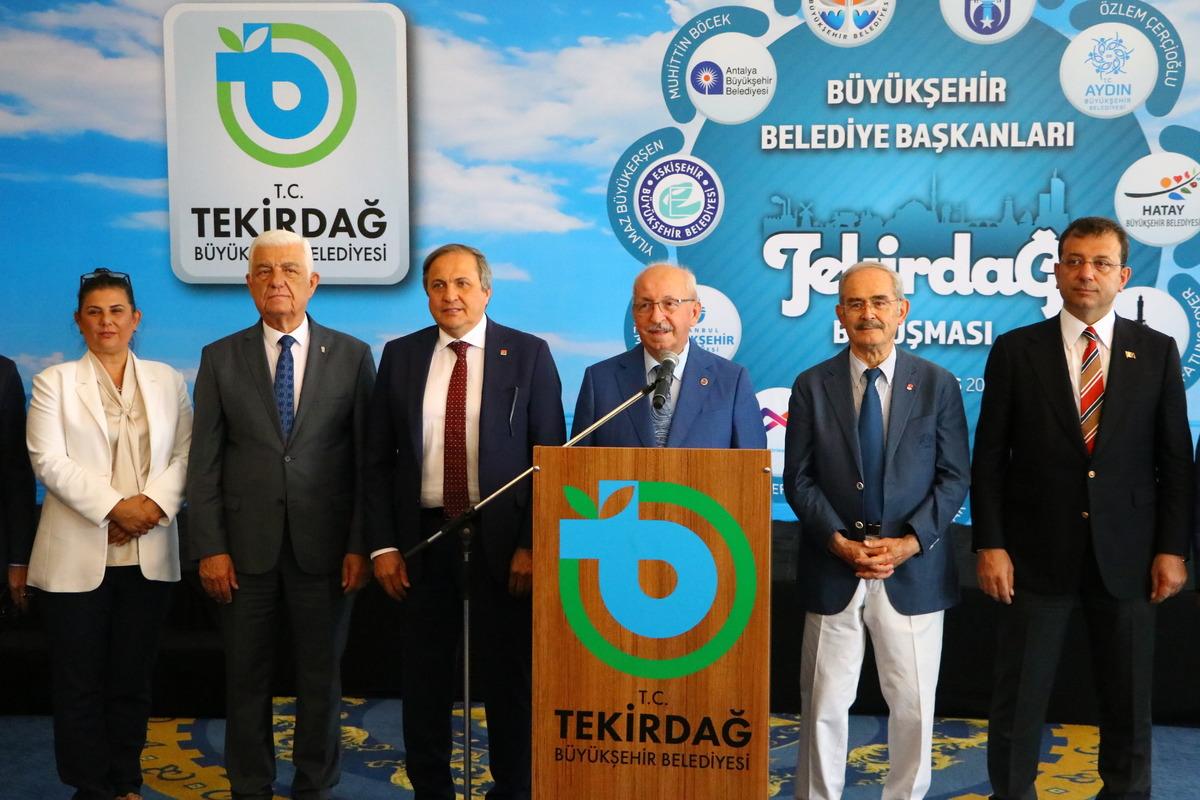 CHP'li b&uuml;y&uuml;kşehir belediye başkanları Tekirdağ'da buluştu