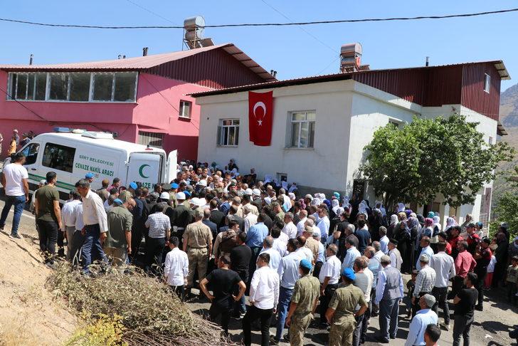 Şehit Piyade Teğmen Ömer Bağra, Siirt'te son yolculuğuna uğurlandı G3