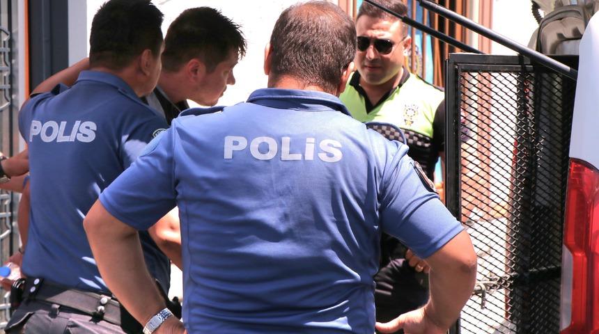 İzmir'de otogarda karısını bıçakla öldüren şüpheli adliyeye gönderildi