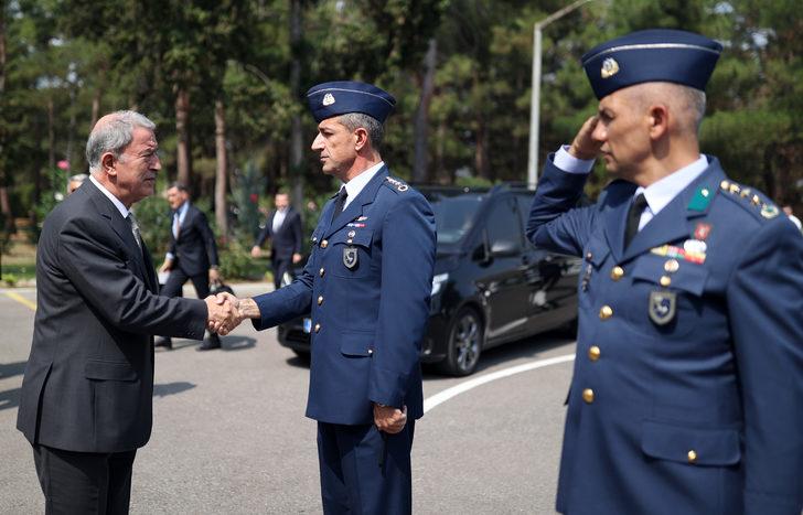 Milli Savunma Bakanı Akar'dan, 9. Ana Jet Üs Komutanlığına ziyaret G3